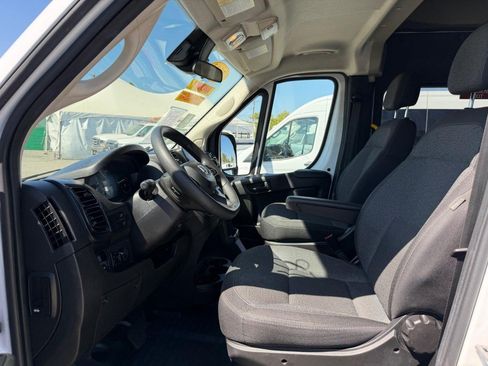 Used 2023 RAM ProMaster 2500 FWD image 48