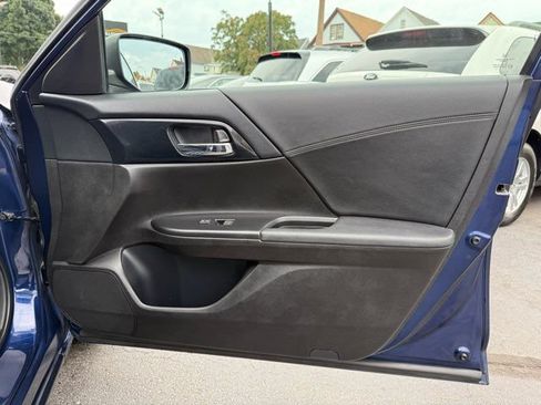 Used 2013 Honda Accord Sport image 18