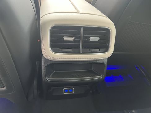 Certified 2025 Mercedes-Benz GLE 53 AMG 4MATIC image 28