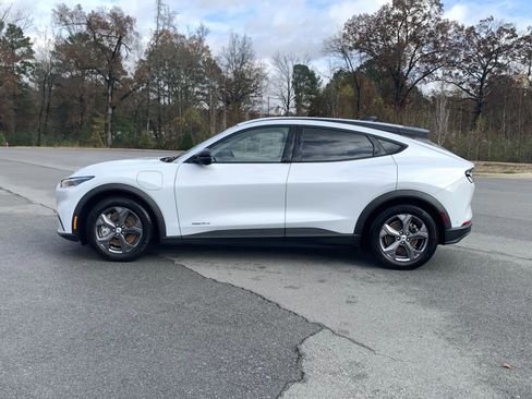 Used 2023 Ford Mustang Mach-E Select image 4