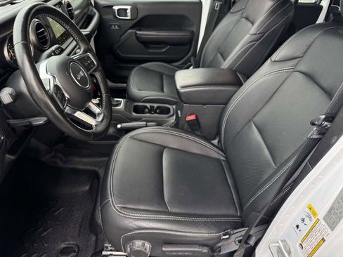 Used 2020 Jeep Gladiator Sport w/ Quick Order Package 24S image 13