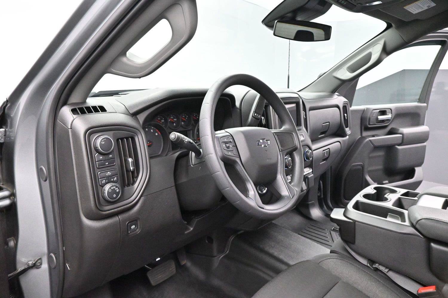 Used 2025 Chevrolet Silverado 2500 Custom w/ Custom Convenience Package AWD/4WD image 13