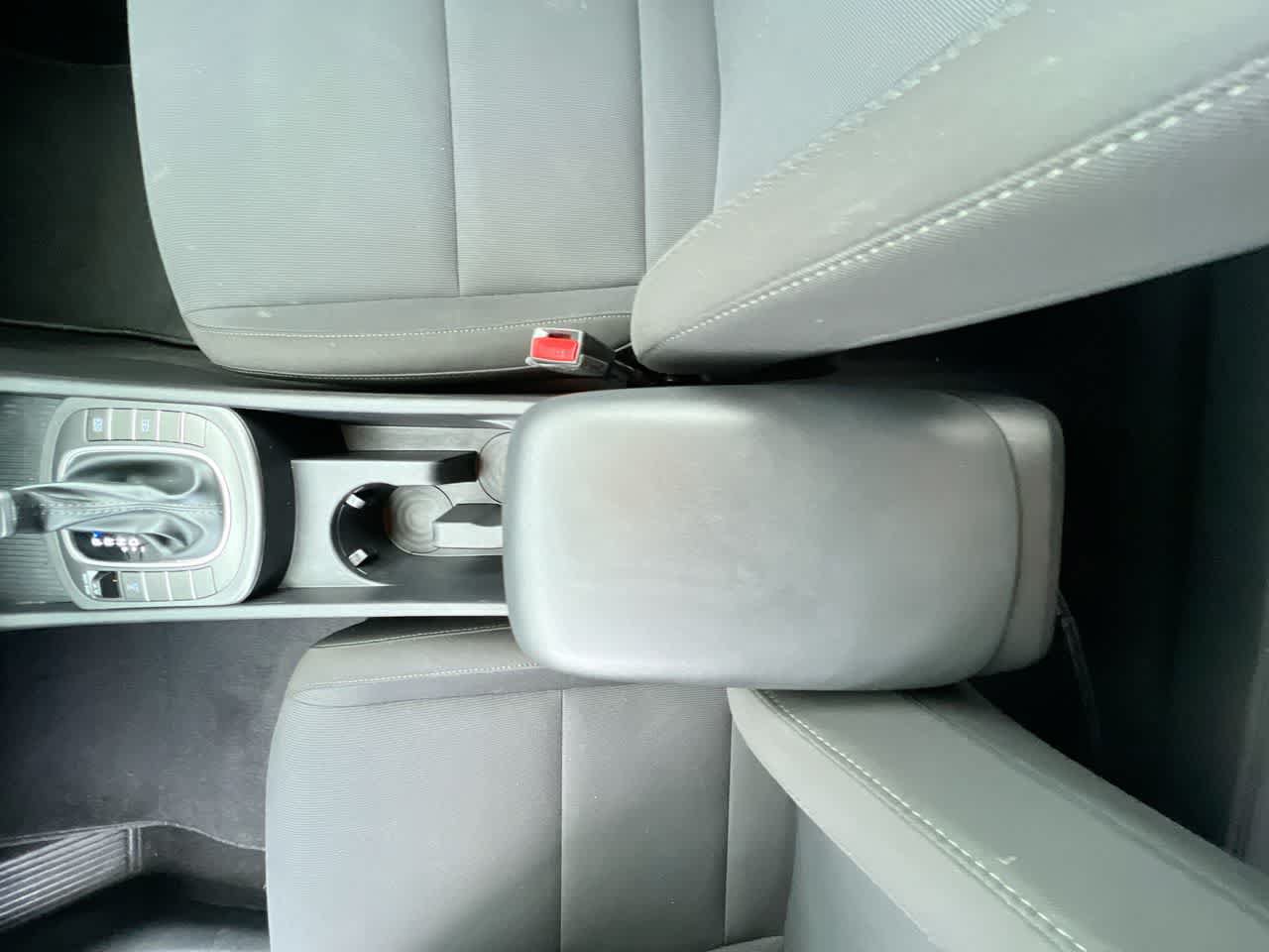 Used 2025 Hyundai Kona SEL AWD/4WD image 21
