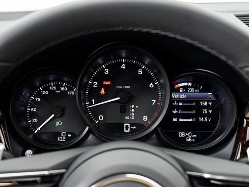 New 2026 Porsche Macan image 16