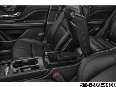 Used 2023 Lincoln Corsair Standard w/ Equipment Group 101A image 15