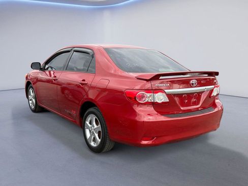 Used 2011 Toyota Corolla LE image 3
