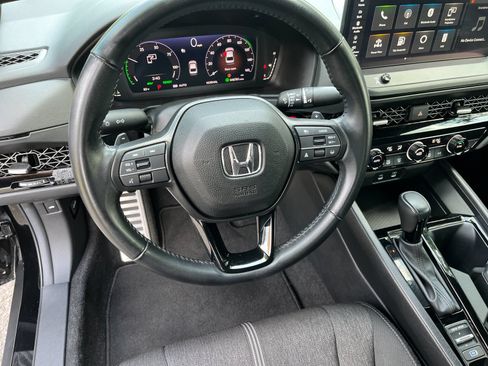 Used 2023 Honda Accord Sport image 15