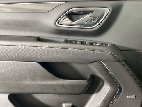 Used 2024 GMC Yukon AT4 image 24