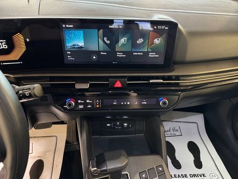 Certified 2026 Kia Sportage X-Line w/ X-Line Premium Package AWD/4WD image 22