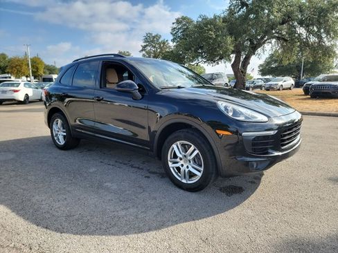 Used 2016 Porsche Cayenne AWD/4WD image 3