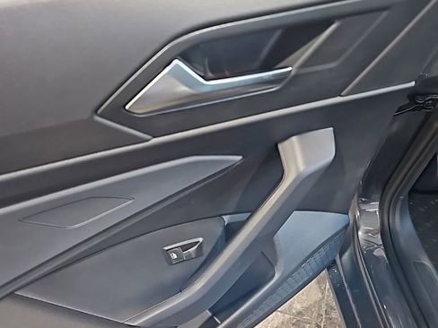 New 2026 Volkswagen Jetta SE FWD image 21