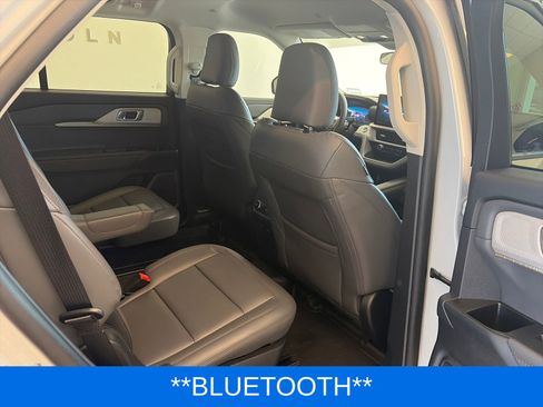 Used 2026 Ford Explorer Active w/ Active Comfort Package AWD/4WD image 8