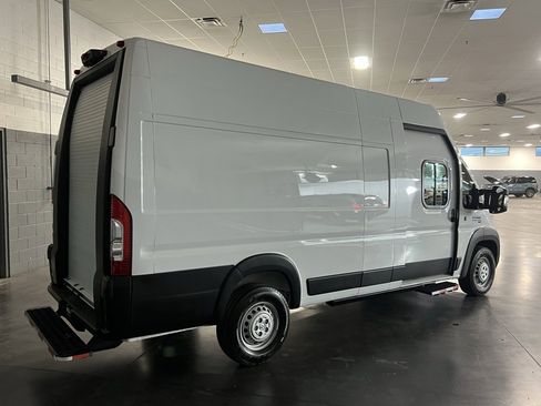 Used 2024 RAM ProMaster 3500 w/ Delivery Van Package image 5