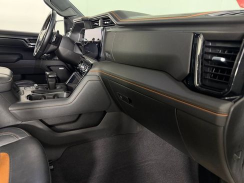 Used 2023 GMC Sierra 1500 AT4 w/ AT4 Preferred Package image 32