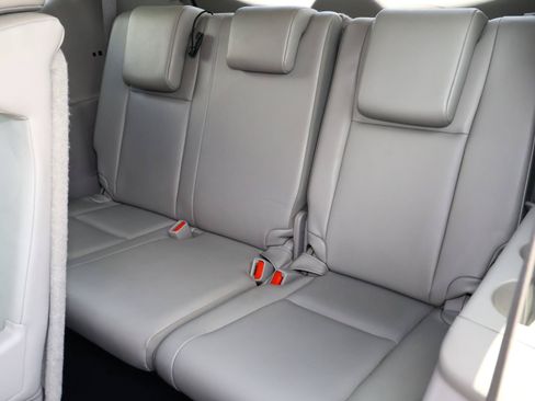 Used 2019 Toyota Highlander XLE FWD image 20