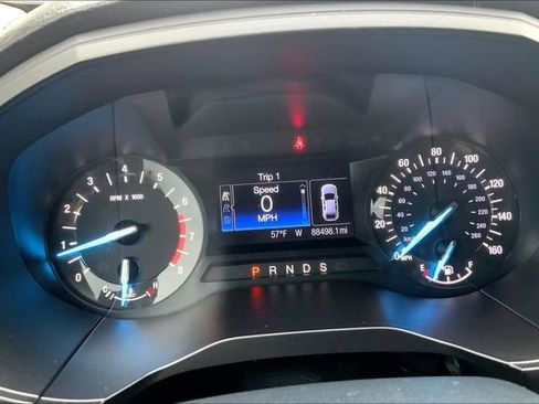 Used 2016 Ford Edge SE image 20