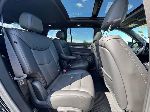 Certified 2024 Cadillac XT6 Sport w/ Technology Package AWD/4WD image 34