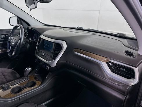 Used 2019 GMC Acadia SLE image 30