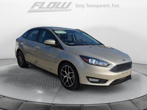 Used 2017 Ford Focus SEL FWD image 1