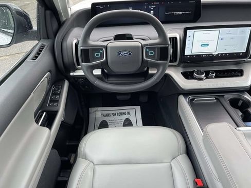 Certified 2025 Ford Expedition Max Active AWD/4WD image 14