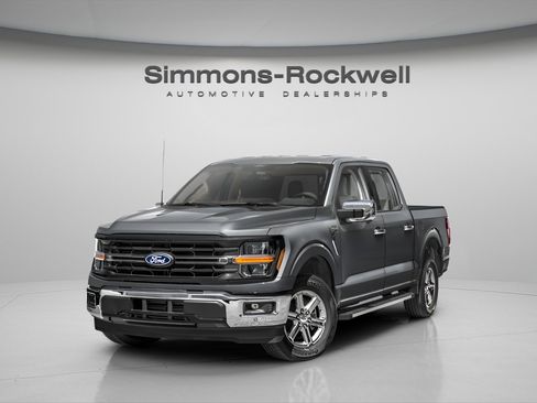 Used 2024 Ford F150 XLT image 4