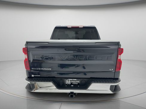 Used 2024 Chevrolet Silverado 1500 LT AWD/4WD image 6