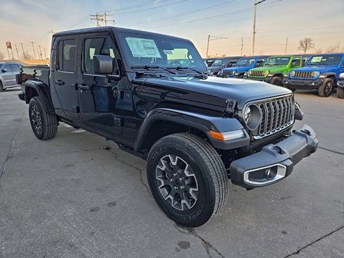 New 2026 Jeep Gladiator Sport image 13