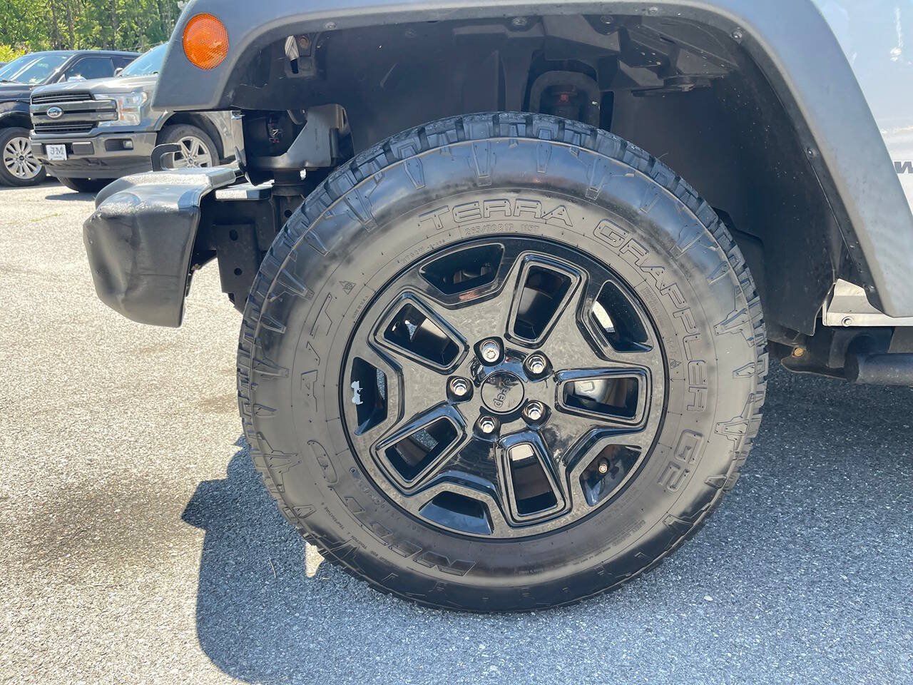 Used 2017 Jeep Wrangler Unlimited Sport AWD/4WD image 13