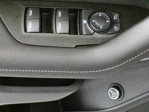 New 2026 Chevrolet Blazer LT w/ Convenience Package FWD image 16