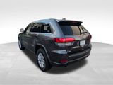 Used 2021 Jeep Grand Cherokee Laredo image 3