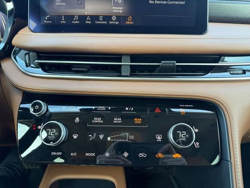 Used 2023 INFINITI QX60 Sensory image 4