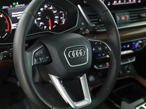 Certified 2023 Audi Q5 2.0T Premium w/ Convenience Package image 16