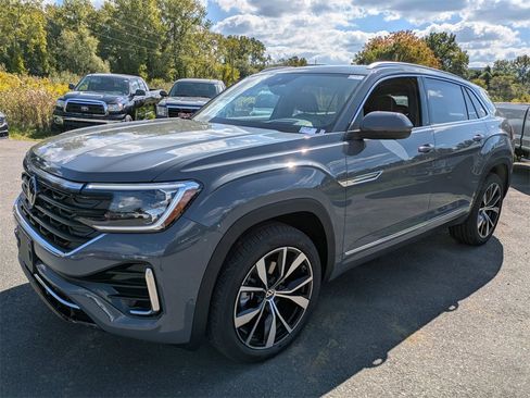 New 2026 Volkswagen Atlas Cross Sport SEL Premium R-Line image 7