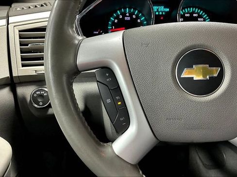 Used 2011 Chevrolet Traverse LS image 11