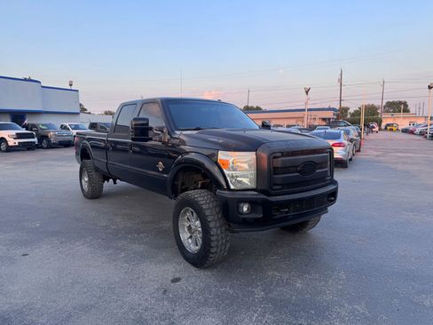 Used 2011 Ford F350 Lariat w/ Lariat Ultimate Pkg image 3