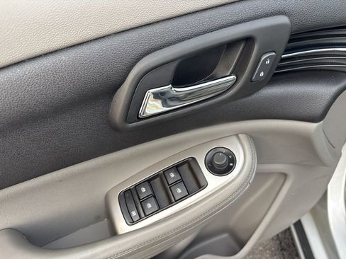 Used 2016 Chevrolet Malibu LS image 20