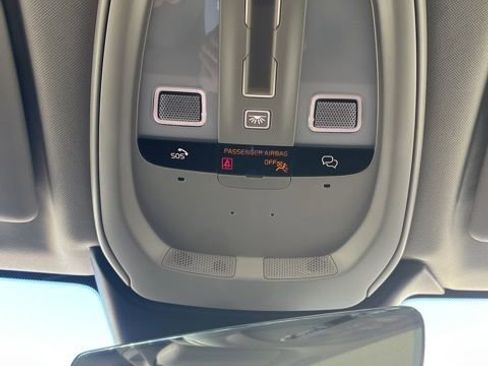 Certified 2025 Volvo XC60 B5 Core image 23