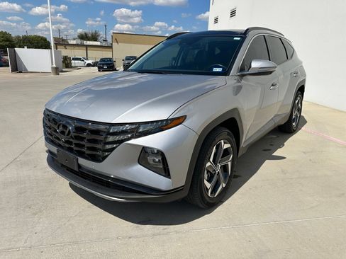 Used 2022 Hyundai Tucson Limited AWD/4WD image 3