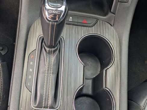 Used 2019 GMC Acadia SLT FWD image 21