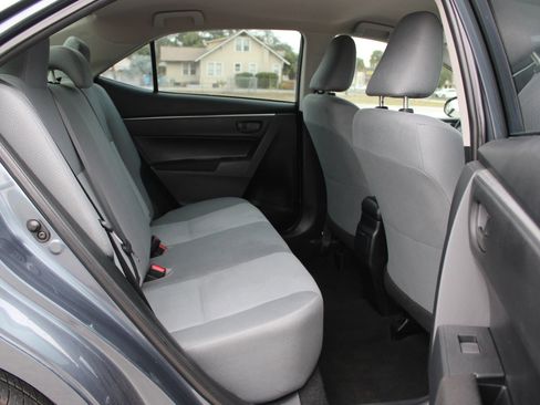 Used 2014 Toyota Corolla L image 21