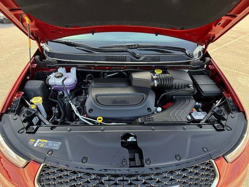 New 2026 Chrysler Pacifica Select image 20