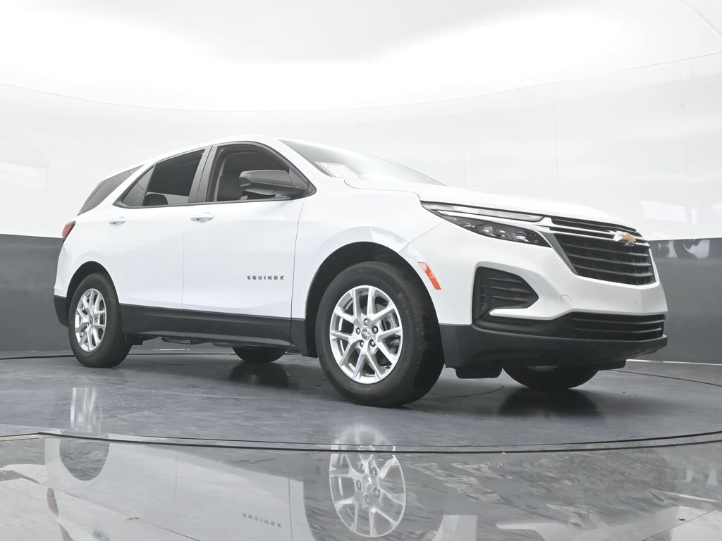 Used 2024 Chevrolet Equinox LS w/ LS Convenience Package FWD image 61
