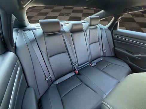 Used 2022 Honda Accord Sport image 18