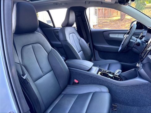 New 2026 Volvo XC40 B5 Plus w/ Climate Package AWD/4WD image 31