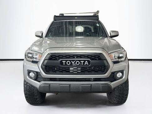 Used 2020 Toyota Tacoma TRD Off-Road image 4