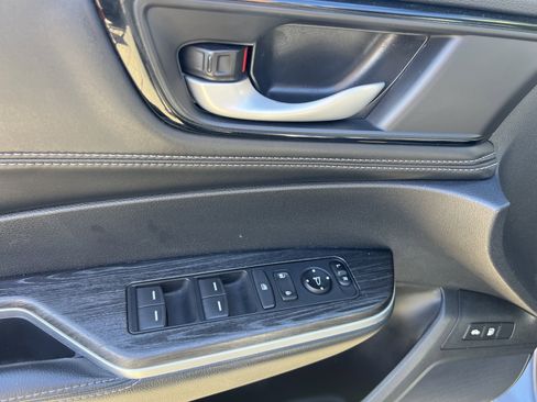 Used 2018 Honda Clarity Plug-In Hybrid image 13