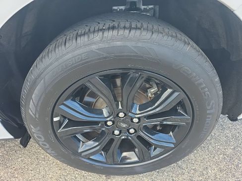 Used 2023 Ford Edge SE w/ Black Appearance Package AWD/4WD image 7