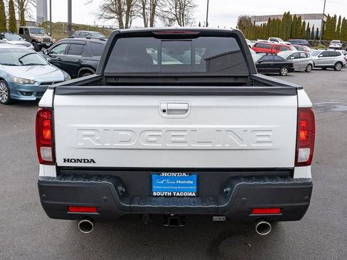 New 2026 Honda Ridgeline Black Edition image 7