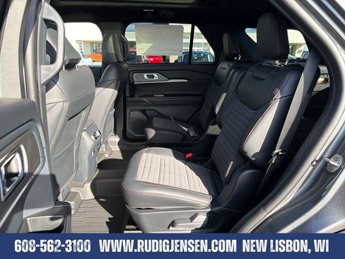New 2026 Ford Explorer ST-Line w/ ST-Line Street Pack AWD/4WD image 24