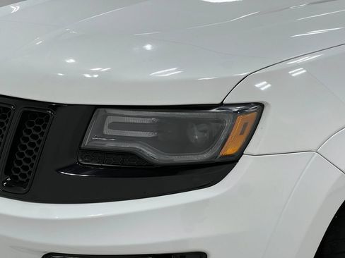 Used 2016 Jeep Grand Cherokee SRT w/ Trailer Tow Group IV AWD/4WD image 36